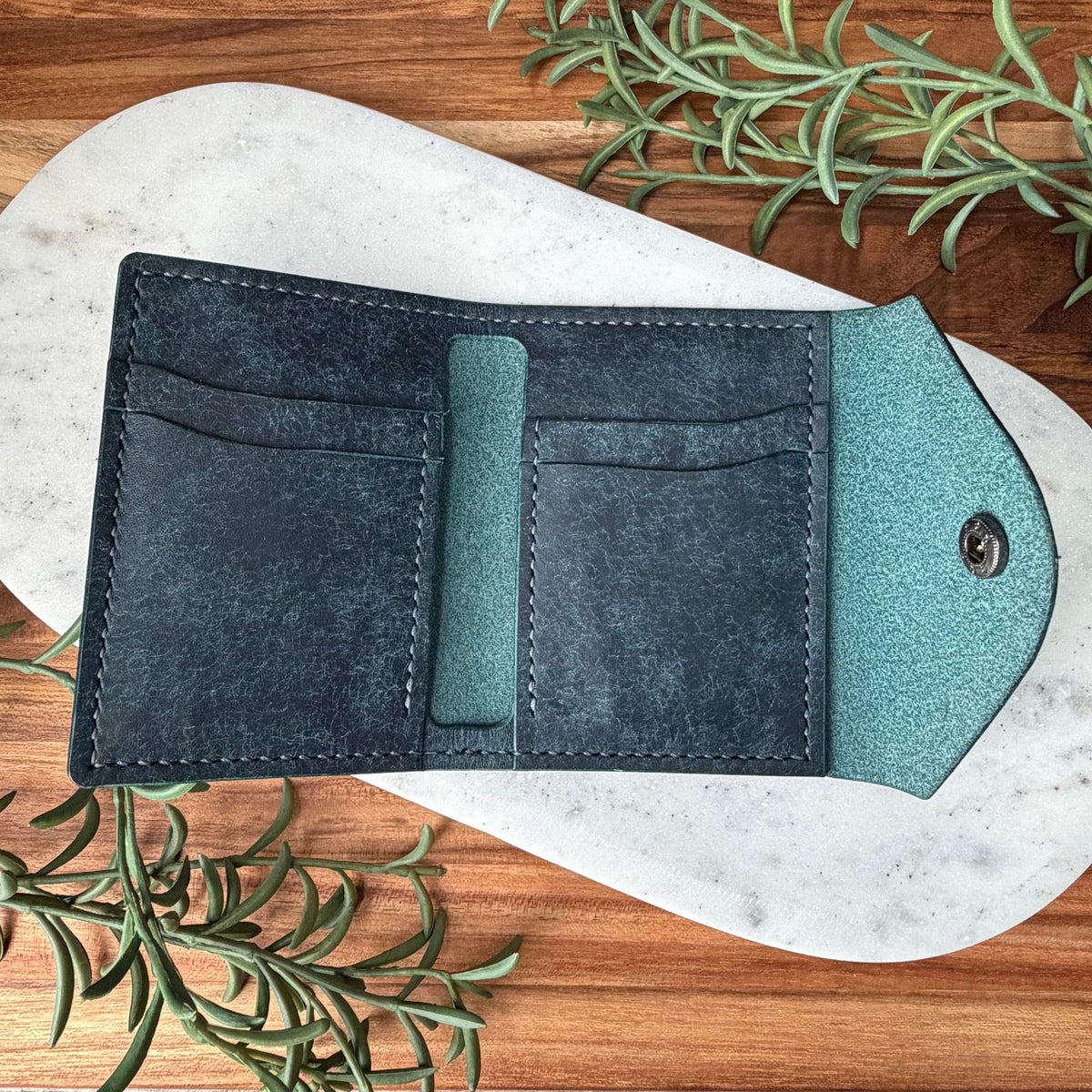 The Carry Bifold Snap Wallet
