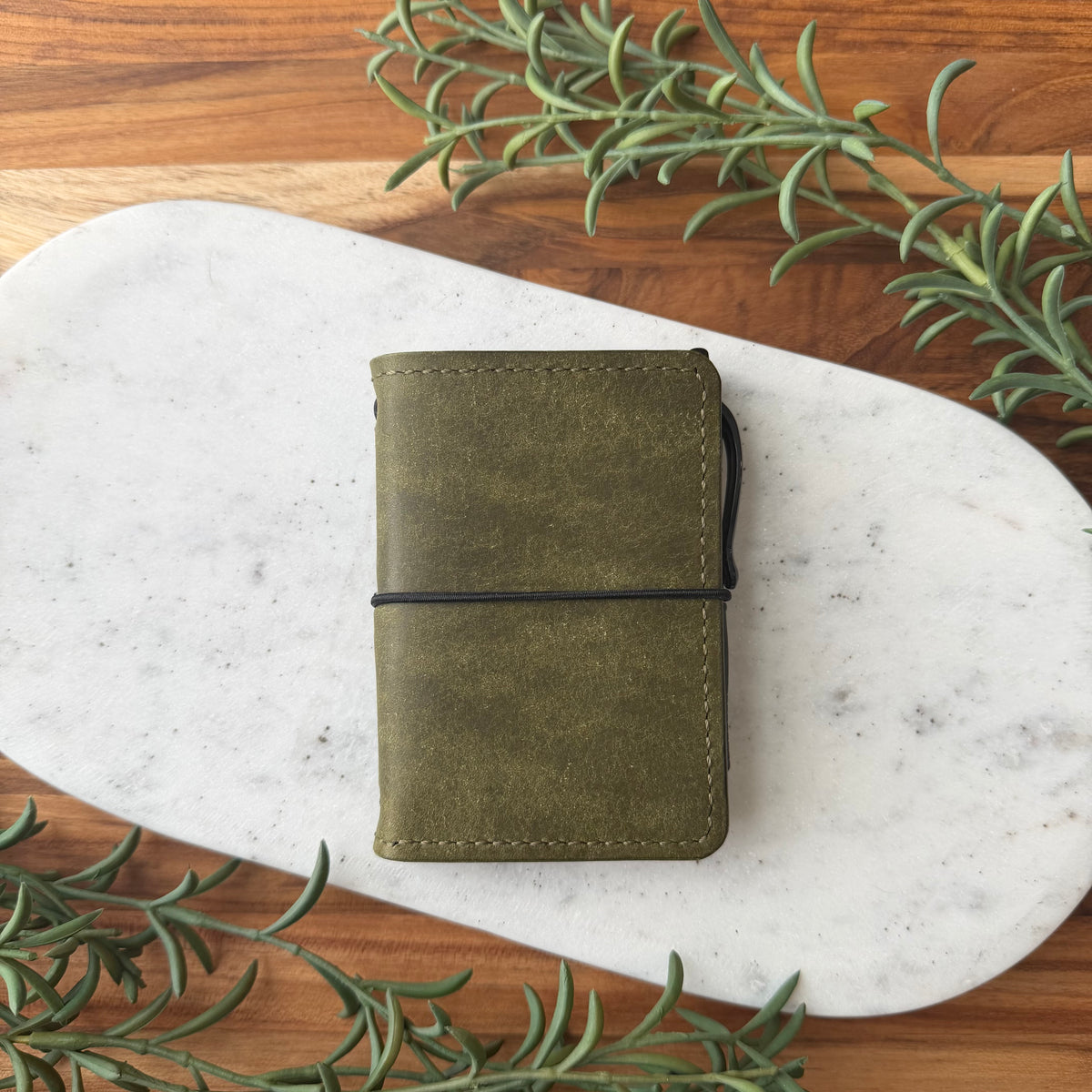 The Teeny Traveler - Olive