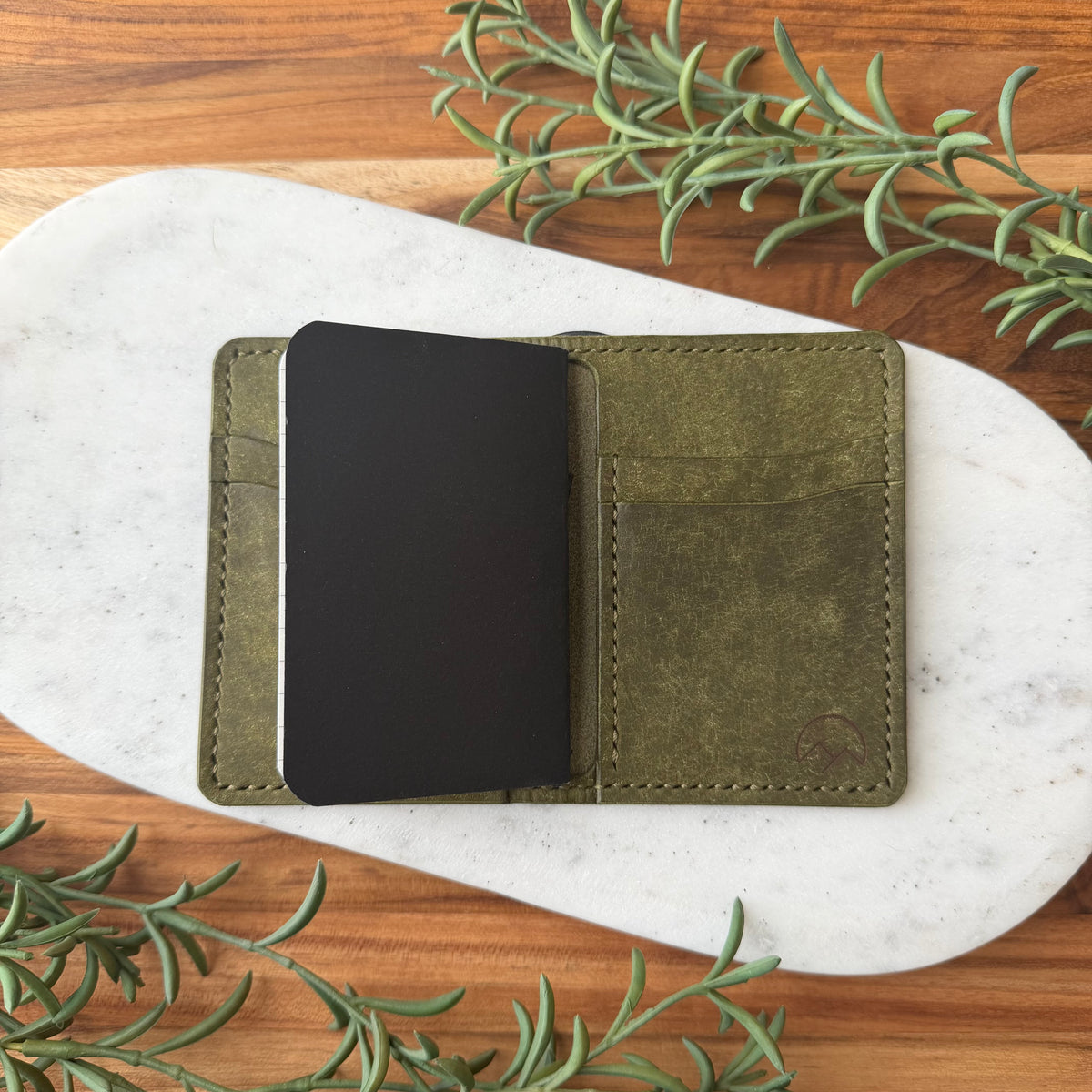 The Teeny Traveler - Olive
