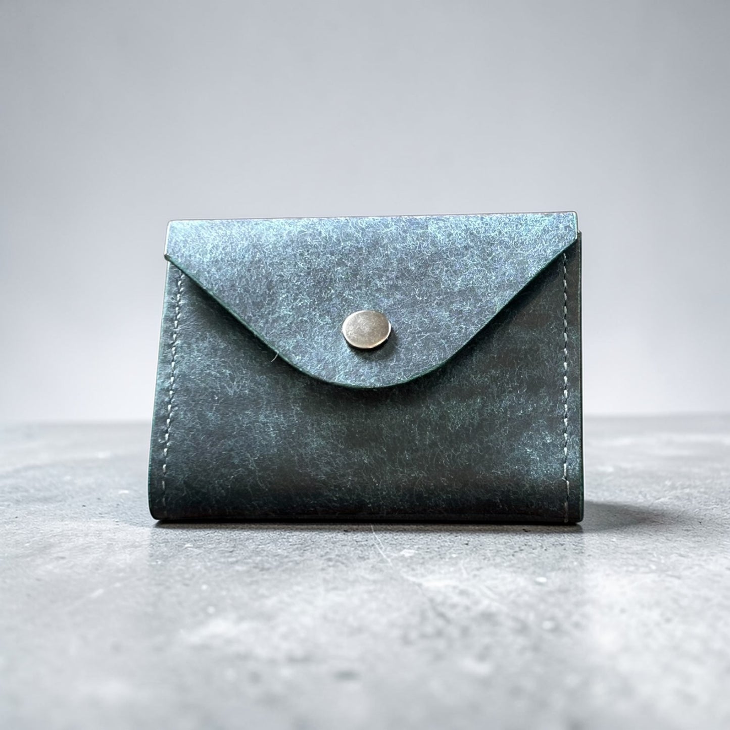 The Carry Bifold Snap